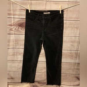 Women’s Levi’s 314 shaping straight size 28